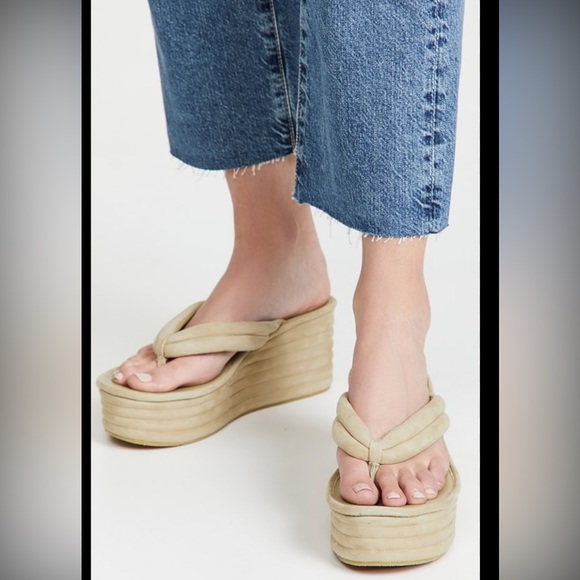 VERONICA BEARD Suede Geno Sandal in Sand - Picture 1 of 12